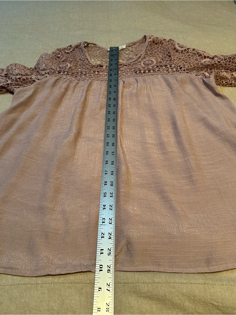 Crochet Yoke Tunic Top in Dusty Pink - Picture 7 of 10